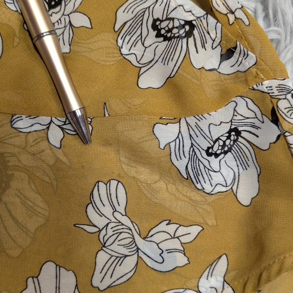 Miley + Molly Mustard Floral Walk-Thru Maxi Romper Boho Glam SZ M - Picture 13 of 13